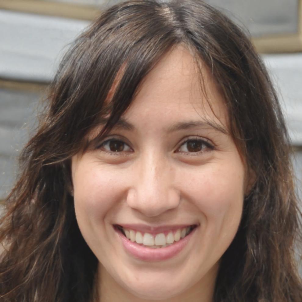 Portrait d'Aurore Petit, responsable accompagnement apprenants chez plexoryth